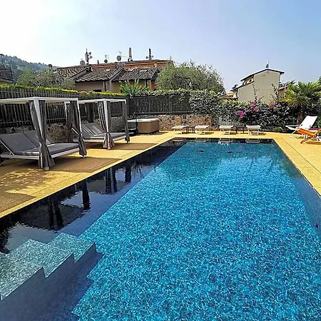 Casa Orchidea Ξενοδοχείο με διαμερίσματα 4*